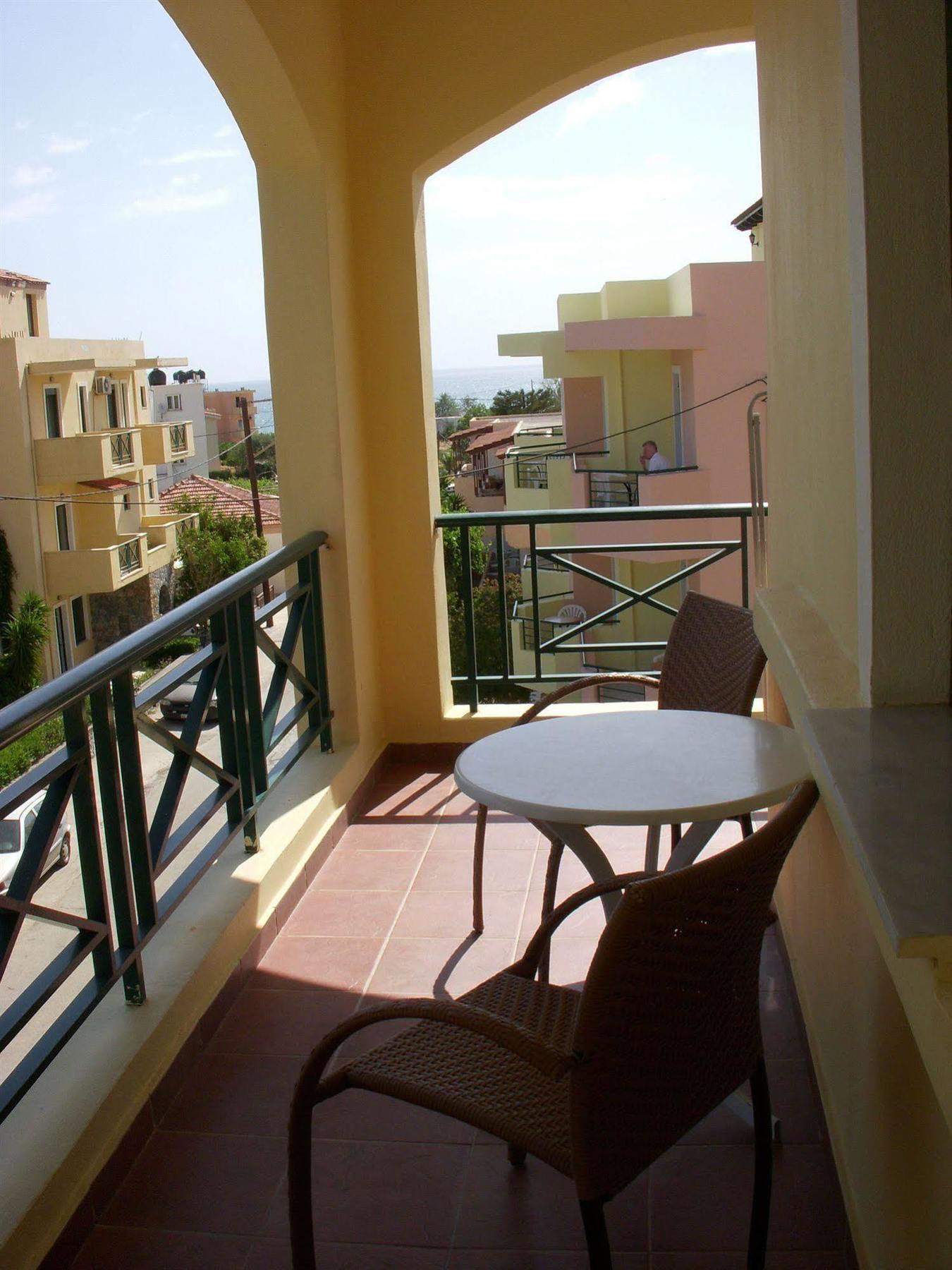 Romantica Hotel Георгиуполис Экстерьер фото